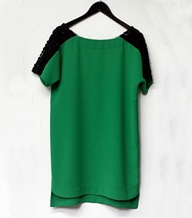 Vestido corto verde fluido